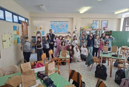 Τα παιδιά μάς δείχνουν πώς γίνεται: Πρωτιά στην ανακύκλωση για το 3ο Δημοτικό Σχολείο Σπάρτης