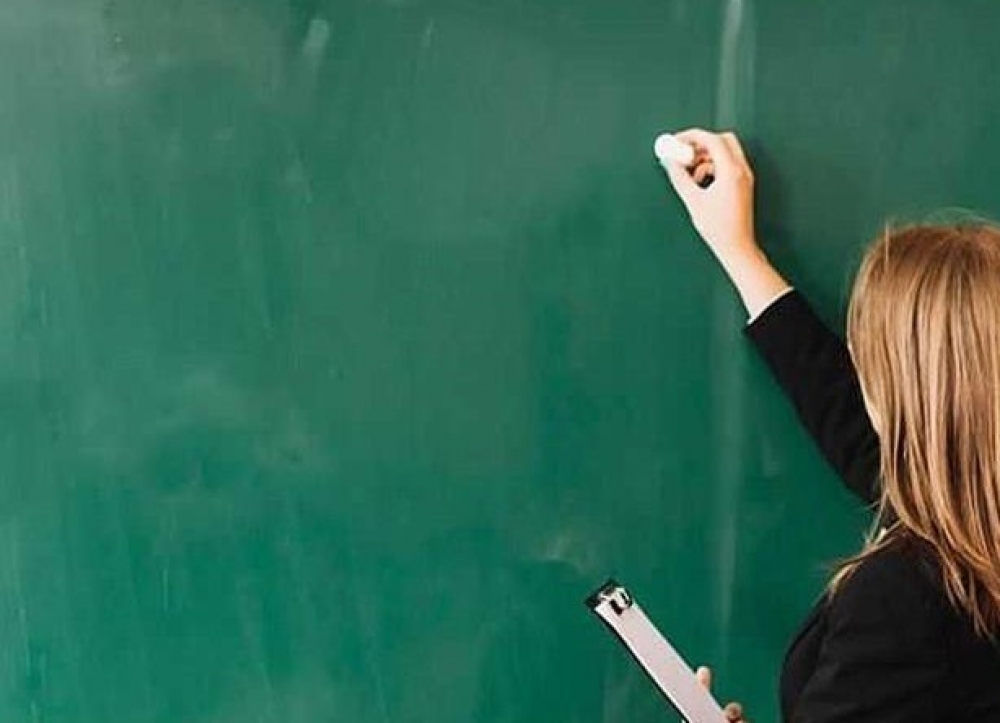 &Mu;&epsilon; &pi;&omicron;&lambda;&lambda;έ&sigmaf;&hellip; &delta;&alpha;&sigma;&kappa;ά&lambda;&epsilon;&sigmaf;