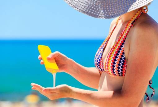 Τι συμβαίνει στην επιδερμίδα σου αν δεν βάλεις σωστή ποσότητα αντηλιακού