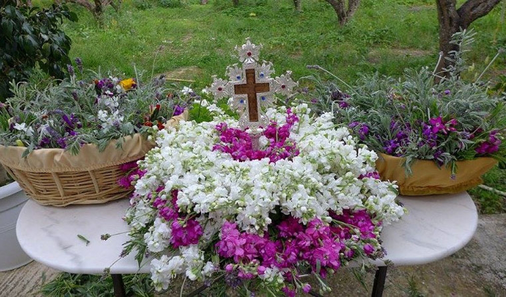 &Sigma;&tau;&omicron;&lambda;&iota;&sigma;&mu;ό&sigmaf; &Tau;ί&mu;&iota;&omicron;&upsilon; &Sigma;&tau;&alpha;&upsilon;&rho;&omicron;ύ: &Kappa;ά&lambda;&epsilon;&sigma;&mu;&alpha; &tau;&eta;&sigmaf; &Epsilon;&nu;&omicron;&rho;ί&alpha;&sigmaf; &Alpha;&gamma;ί&omicron;&upsilon; &Sigma;&pi;&upsilon;&rho;ί&delta;&omega;&nu;&omicron;&sigmaf; &gamma;&iota;&alpha; &pi;&rho;&omicron;&sigma;&phi;&omicron;&rho;ά &lambda;&omicron;&upsilon;&lambda;&omicron;&upsilon;&delta;&iota;ώ&nu;