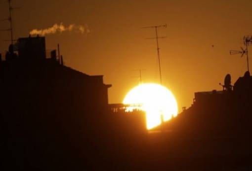 Τρελή επιστημονική πρόταση: Θα "σβήσουν" τον ήλιο για να περιοριστεί η ξηρασία