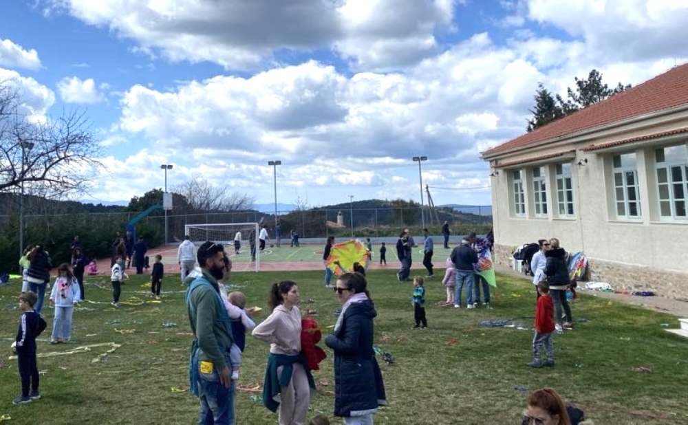 &Kappa;&alpha;&theta;&omicron;&delta;ό&nu; &gamma;&iota;&alpha; &Beta;&alpha;&mu;&beta;&alpha;-&kappa;&omicron;ύ&lambda;&omicron;&upsilon;&mu;&alpha; &tau;&omicron; &tau;&rho;&iota;ή&mu;&epsilon;&rho;&omicron; &tau;&eta;&sigmaf; &Alpha;&pi;&omicron;&kappa;&rho;&iota;ά&sigmaf; &sigma;&tau;&eta; &Beta;&alpha;&mu;&beta;&alpha;&kappa;&omicron;ύ