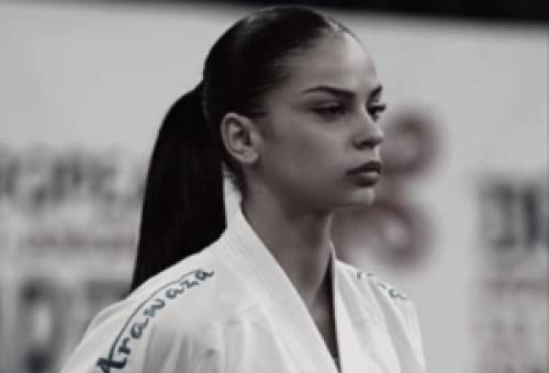 Η Μανιάτισσα Μ. Παυλίτινα γράφει το όνομά της στην ιστορία της Εθνικής Καράτε