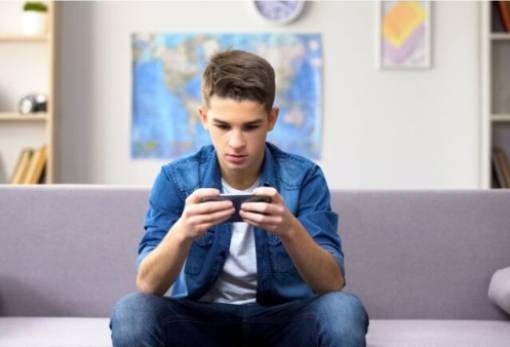 Αυτά τα αγόρια καθυστερούν να μπουν στην εφηβεία