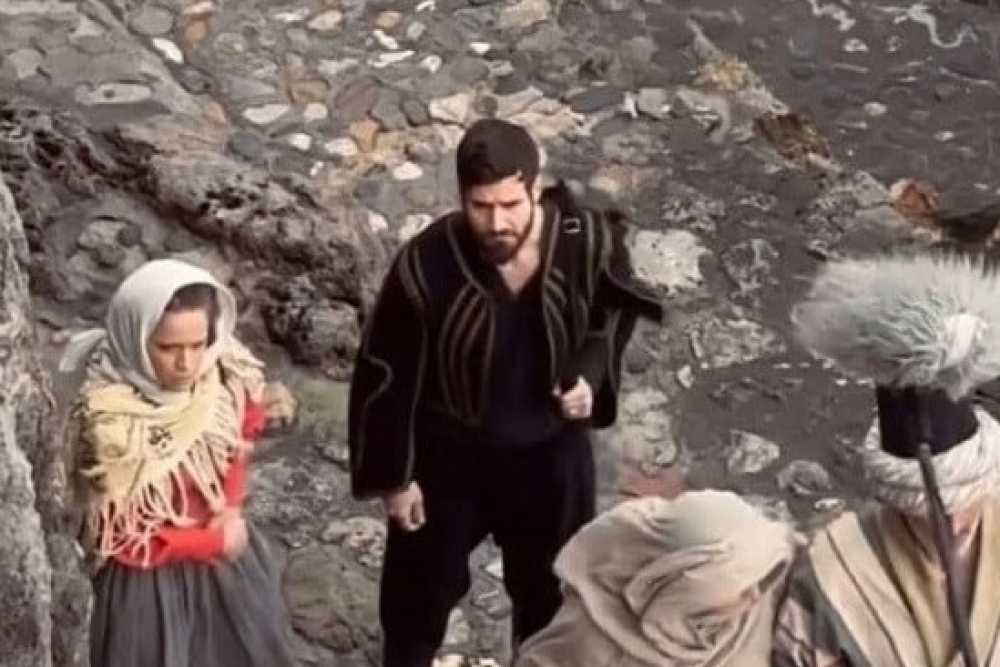 &Eta; &laquo;&Mu;ά&gamma;&iota;&sigma;&sigma;&alpha;&raquo; &tau;&alpha;&xi;ί&delta;&epsilon;&psi;&epsilon; &sigma;&tau;&eta; &Mu;&omicron;&nu;&epsilon;&mu;&beta;&alpha;&sigma;&iota;ά