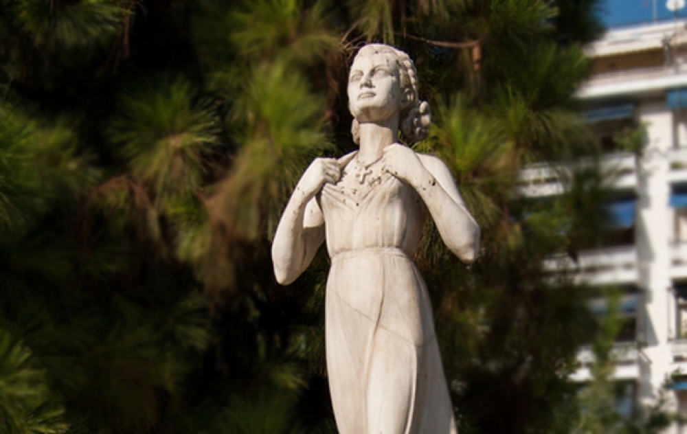 &Pi;&omicron;&iota;&omicron;&iota; &phi;&omicron;&beta;&omicron;ύ&nu;&tau;&alpha;&iota; &tau;&eta;&nu; &Eta;&rho;ώ &Kappa;&omega;&nu;&sigma;&tau;&alpha;&nu;&tau;&omicron;&pi;&omicron;ύ&lambda;&omicron;&upsilon; &sigma;&tau;&eta; &Sigma;&pi;ά&rho;&tau;&eta;;