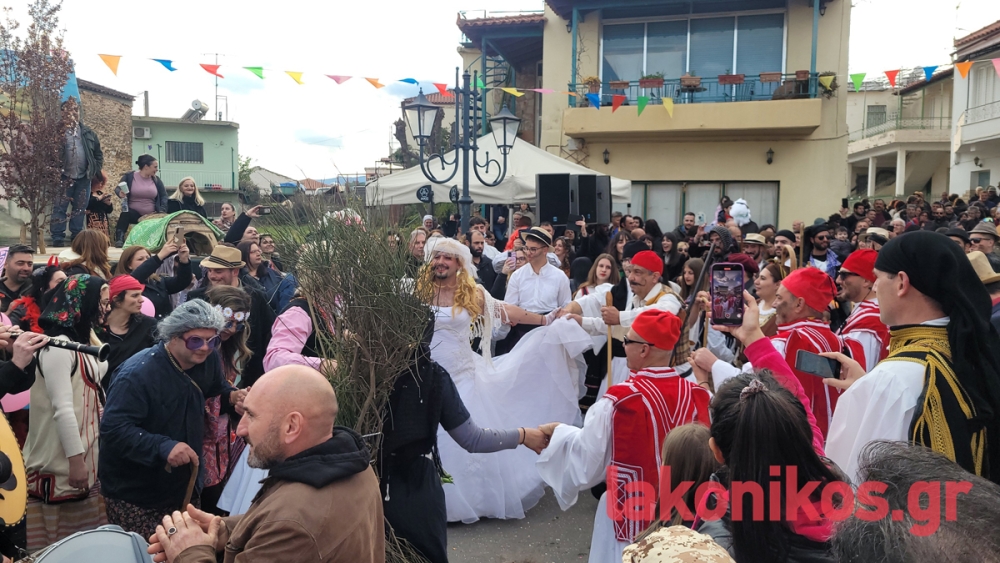 &laquo;&Beta;&lambda;ά&chi;&iota;&kappa;&omicron;&sigmaf; &Gamma;ά&mu;&omicron;&sigmaf;&raquo; &sigma;&tau;&omicron; &pi;&nu;&epsilon;ύ&mu;&alpha; &tau;&eta;&sigmaf; &epsilon;&pi;&iota;&kappa;&alpha;&iota;&rho;ό&tau;&eta;&tau;&alpha;&sigmaf; &sigma;&tau;&omicron; &Delta;&alpha;&phi;&nu;ί