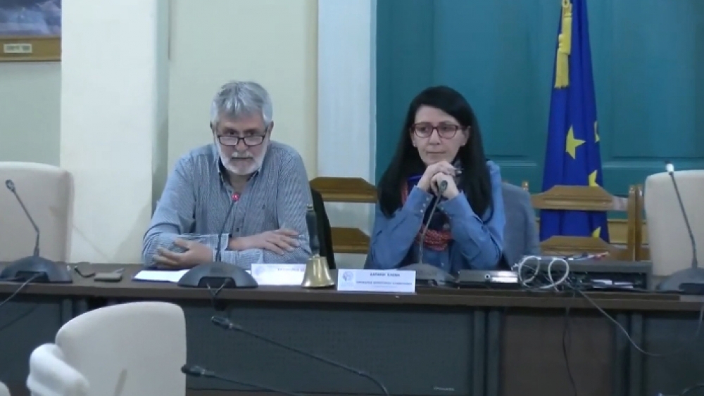 &Omicron;&iota; &alpha;&rho;&iota;&theta;&mu;&omicron;ί &delta;&epsilon;ί&chi;&nu;&omicron;&upsilon;&nu; &tau;&omicron; &kappa;&lambda;ί&mu;&alpha;