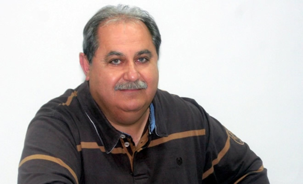 &Mu;&alpha;&sigmaf; &chi;&rho;&epsilon;&iota;ά&zeta;&epsilon;&tau;&alpha;&iota; έ&nu;&alpha; &eta;&gamma;&epsilon;&tau;&iota;&kappa;ό &sigma;&tau;&eta;&nu; &kappa;&omicron;&iota;&nu;&omega;&nu;ί&alpha; &kappa;ό&mu;&mu;&alpha; &kappa;&alpha;&iota; ό&chi;&iota; &mu;ό&nu;&omicron;&sigmaf; &tau;&omicron;&upsilon;, έ&nu;&alpha;&sigmaf; &chi;&alpha;&rho;&iota;&sigma;&mu;&alpha;&tau;&iota;&kappa;ό&sigmaf; &eta;&gamma;έ&tau;&eta;&sigmaf;