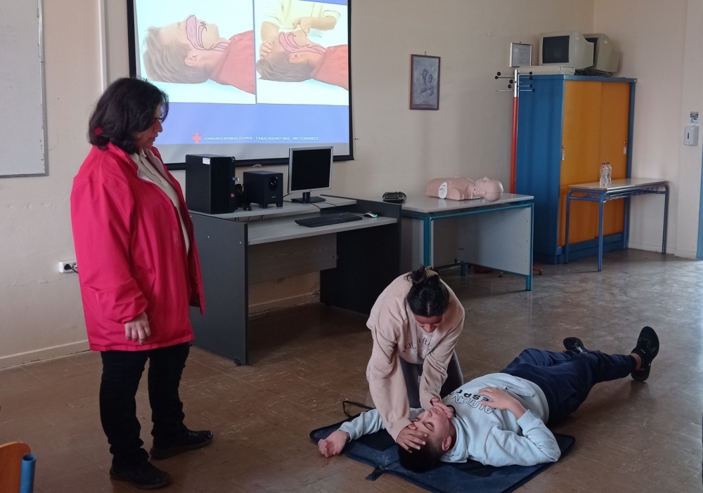 &Sigma;&tau;&iota;&sigmaf; &alpha;΄ &beta;&omicron;ή&theta;&epsilon;&iota;&epsilon;&sigmaf; &epsilon;&kappa;&pi;&alpha;ί&delta;&epsilon;&upsilon;&sigma;&epsilon; &omicron; &Epsilon;&Sigma; &Sigma;&pi;ά&rho;&tau;&eta;&sigmaf; &tau;&eta;&nu; &kappa;&omicron;&iota;&nu;ό&tau;&eta;&tau;&alpha; &tau;&omicron;&upsilon; &Gamma;&upsilon;&mu;&nu;&alpha;&sigma;ί&omicron;&upsilon; &Kappa;&rho;&omicron;&kappa;&epsilon;ώ&nu;