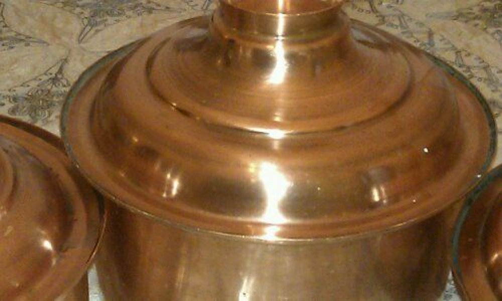 &Omicron; έ&mu;&pi;&omicron;&rho;&alpha;&sigmaf; &kappa;&alpha;&iota; &omicron; &Alpha;&rho;ά&pi;&eta;&sigmaf;