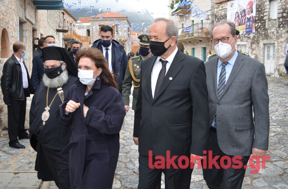 &Eta; &Pi;&rho;ό&epsilon;&delta;&rho;&omicron;&sigmaf; &tau;&eta;&sigmaf; &Delta;&eta;&mu;&omicron;&kappa;&rho;&alpha;&tau;ί&alpha;&sigmaf; &sigma;&tau;&eta;&nu; &epsilon;&pi;έ&tau;&epsilon;&iota;&omicron; &tau;&eta;&sigmaf; 17&eta;&sigmaf; &Mu;&alpha;&rho;&tau;ί&omicron;&upsilon; &sigma;&tau;&eta; &Mu;ά&nu;&eta;;