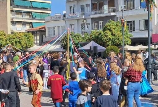 Η Σπάρτη φορά τα αποκριάτικά της