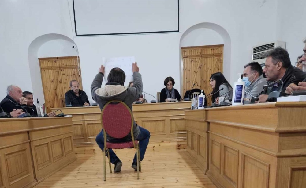 &Eta; &alpha;&upsilon;&lambda;&alpha;ί&alpha; ά&nu;&omicron;&iota;&xi;&epsilon; &mu;&epsilon;&hellip; &alpha;&upsilon;&tau;ό&phi;&omega;&rho;&omicron;  &gamma;&iota;&alpha; &tau;&omicron; &nu;έ&omicron; &Delta;&Sigma; &Alpha;&nu;. &Mu;ά&nu;&eta;&sigmaf;