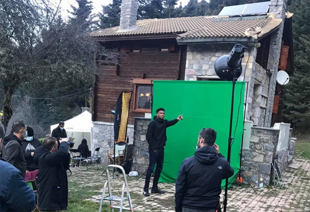 &Sigma;&tau;&eta;&nu; &Alpha;&rho;&kappa;&alpha;&delta;ί&alpha; &omicron; &Gamma;&iota;ά&nu;&nu;&eta;&sigmaf; &Alpha;&nu;&tau;&epsilon;&tau;&omicron;&kappa;&omicron;ύ&nu;&mu;&pi;&omicron; (&Phi;&Omega;&Tau;&Omicron;)