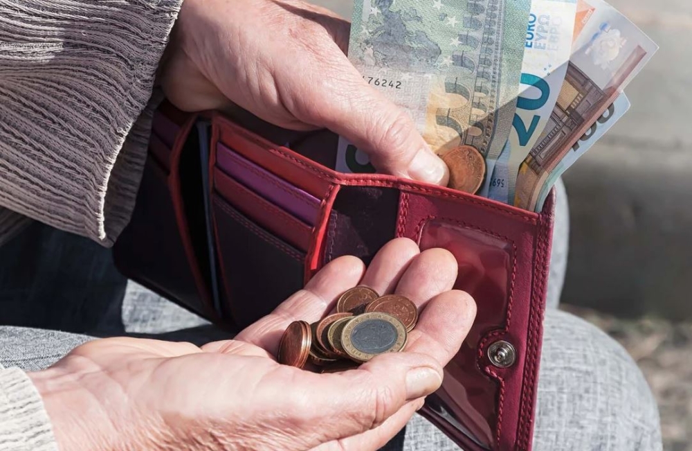 &Pi;ό&tau;&epsilon; &theta;&alpha; &pi;&lambda;&eta;&rho;&omega;&theta;&omicron;ύ&nu; &omicron;&iota; &sigma;&upsilon;&nu;&tau;ά&xi;&epsilon;&iota;&sigmaf; &Phi;&epsilon;&beta;&rho;&omicron;&upsilon;&alpha;&rho;ί&omicron;&upsilon; 2026