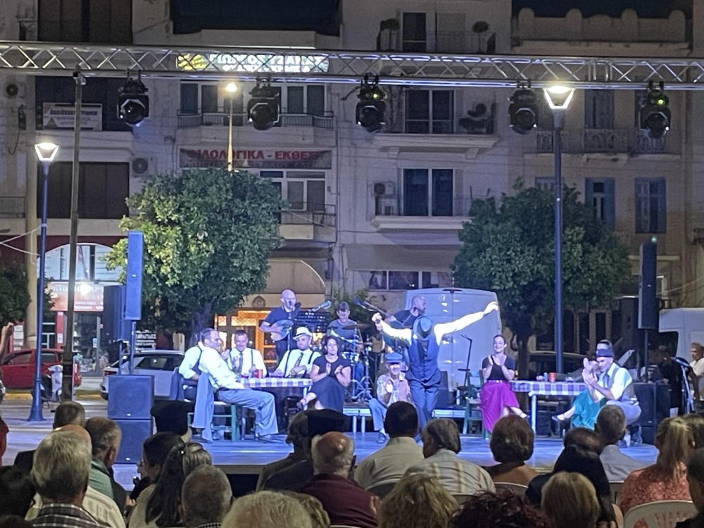 &Rho;&epsilon;&mu;&pi;έ&tau;&iota;&kappa;&epsilon;&sigmaf; &mu;&epsilon;&lambda;&omega;&delta;ί&epsilon;&sigmaf; έ&nu;&omega;&sigma;&alpha;&nu; &Sigma;&pi;ά&rho;&tau;&eta; &kappa;&alpha;&iota; &Lambda;ά&kappa;&omega;&nu;&epsilon;&sigmaf; &tau;&eta;&sigmaf; &delta;&iota;&alpha;&sigma;&pi;&omicron;&rho;ά&sigmaf;