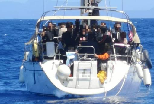 Στη Λακωνία οι μετανάστες που βρέθηκαν ανοιχτά των Κυθήρων (ΦΩΤΟ)