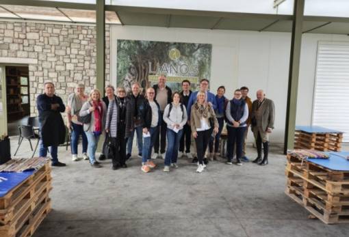 Γερμανοί ειδικοί του κρασιού «γεύτηκαν»  τον φημισμένο αμπελώνα της Πελοποννήσου