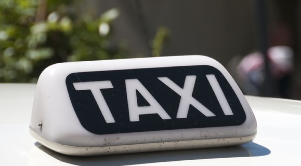 &Sigma;&epsilon;&xi;&omicron;&kappa;&omega;&mu;&omega;&delta;ί&alpha; &sigma;&epsilon; &pi;&iota;ά&tau;&sigma;&alpha; &tau;&alpha;&xi;ί &sigma;&tau;&eta; &Sigma;&pi;ά&rho;&tau;&eta;