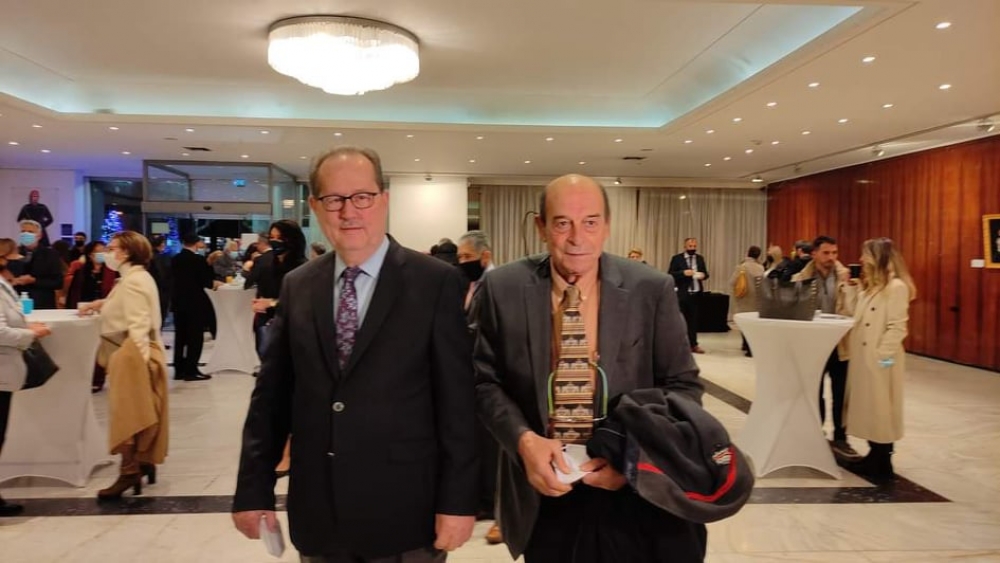 &Pi;&rho;ώ&tau;&eta; &pi;&rho;&omicron;&beta;&omicron;&lambda;ή &tau;&eta;&sigmaf; &tau;&alpha;&iota;&nu;ί&alpha;&sigmaf; &tau;&omicron;&upsilon; &Mu;. &Mu;&alpha;&nu;&omicron;&upsilon;&sigma;ά&kappa;&eta; &pi;&alpha;&rho;&omicron;&upsilon;&sigma;ί&alpha; &pi;&omicron;&lambda;&lambda;ώ&nu; &Pi;&epsilon;&lambda;&omicron;&pi;&omicron;&nu;&nu;ή&sigma;&iota;&omega;&nu;