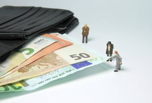 Συντάξεις ελεύθερων επαγγελματιών: Εννέα στους δέκα βρίσκονται σε δυσχερή θέση