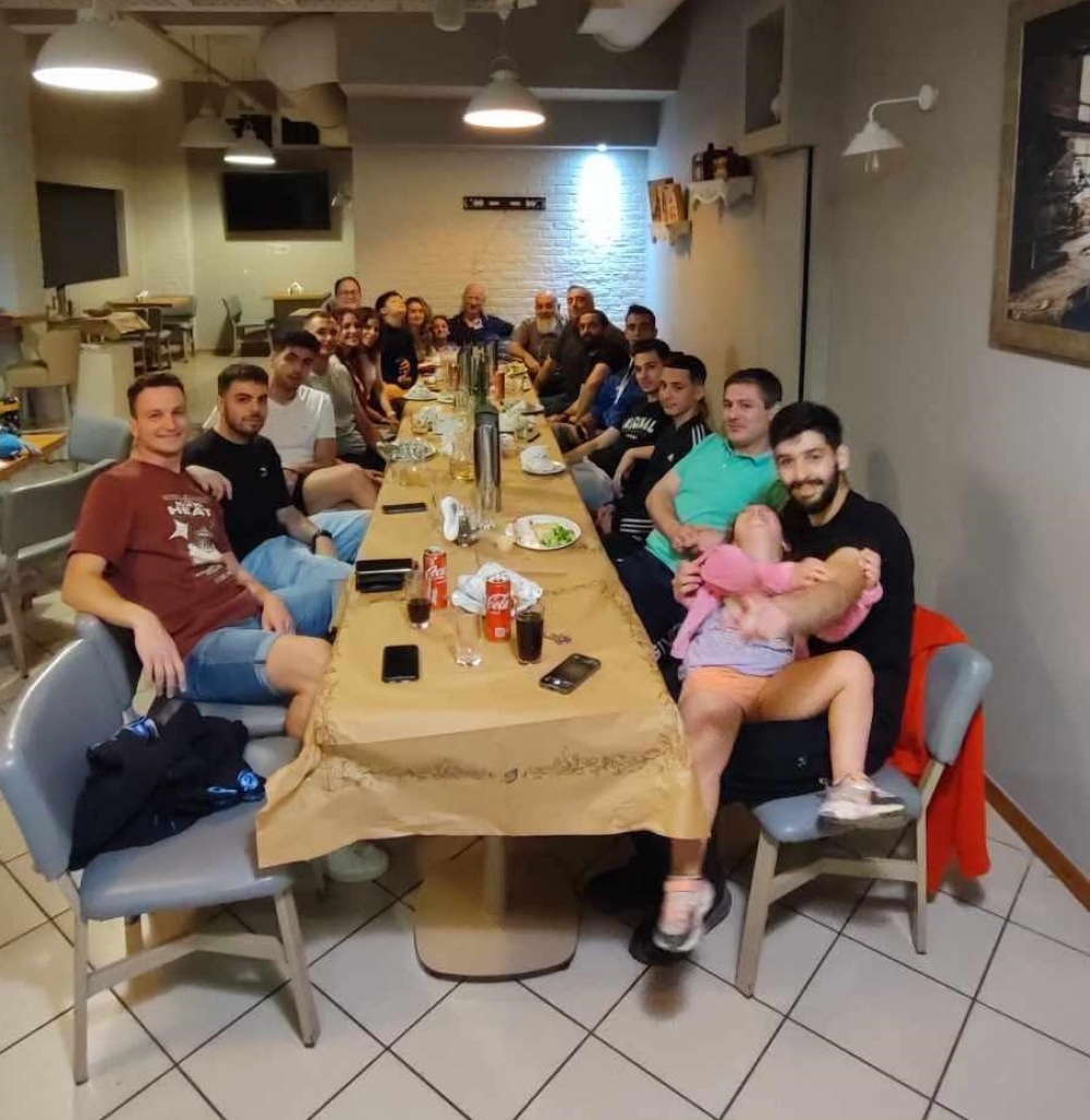 &Alpha;&pi;&omicron;&chi;&alpha;&iota;&rho;έ&tau;&eta;&sigma;&epsilon; &tau;&eta; &sigma;&epsilon;&zeta;ό&nu; &mu;&epsilon; &chi;&alpha;&mu;ό&gamma;&epsilon;&lambda;&alpha; &omicron; &Alpha;&theta;&lambda;έ&omega;&nu; &Sigma;&pi;ά&rho;&tau;&eta;&sigmaf;