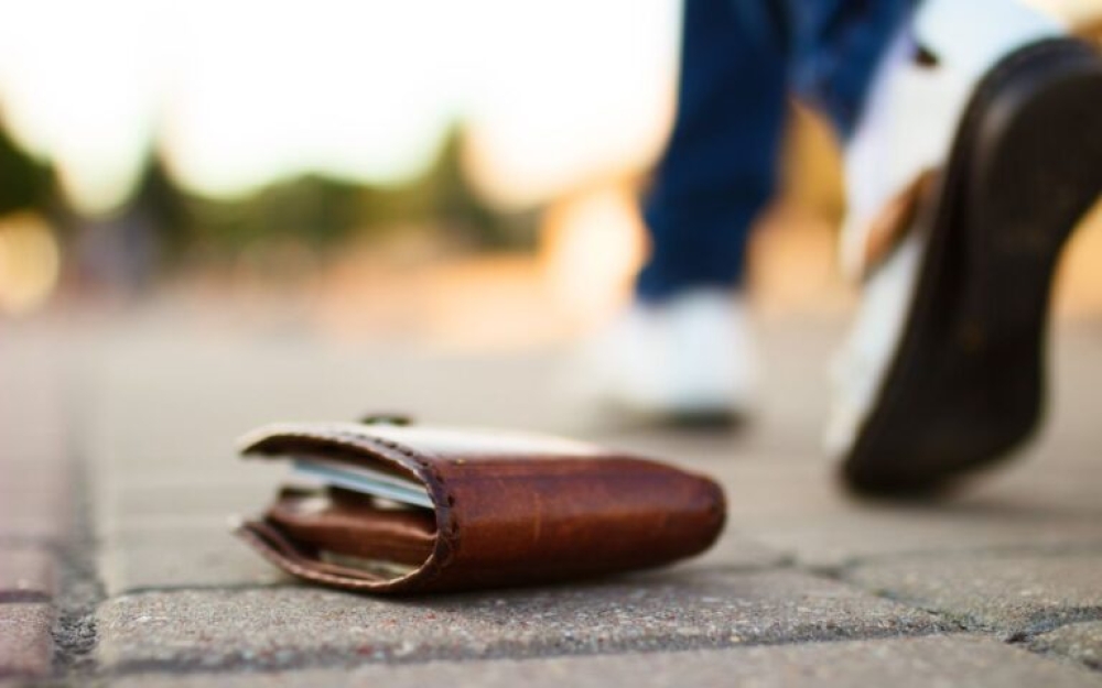 &Tau;&omicron; &pi;&omicron;&rho;&tau;&omicron;&phi;ό&lambda;&iota; &chi;ά&theta;&eta;&kappa;&epsilon; &kappa;&alpha;&iota; &pi;&alpha;&rho;&alpha;&delta;ό&theta;&eta;&kappa;&epsilon; &mu;&alpha;&zeta;ί &mu;&epsilon; &kappa;ά&tau;&iota; &alpha;&nu;&epsilon;&kappa;&tau;ί&mu;&eta;&tau;&omicron; &sigma;&tau;&eta; &Sigma;&pi;ά&rho;&tau;&eta;