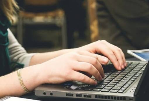 «Δουλειά για σένα»: Προγράμματα για συνολικά 68.000 ανέργους