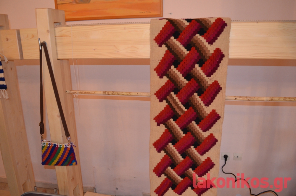 &Nu;έ&omicron;&sigmaf; &kappa;ύ&kappa;&lambda;&omicron;&sigmaf; &mu;&alpha;&theta;&eta;&mu;ά&tau;&omega;&nu; &upsilon;&phi;&alpha;&nu;&tau;&iota;&kappa;ή&sigmaf; &tau;έ&chi;&nu;&eta;&sigmaf; &sigma;&tau;&omicron; &Gamma;&epsilon;&rho;ά&kappa;&iota;