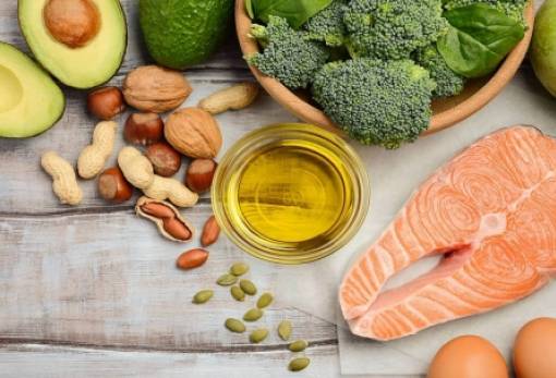 Τροφές που χρειάζονται οι ορμόνες σου για να είναι σε πλήρη ισορροπία