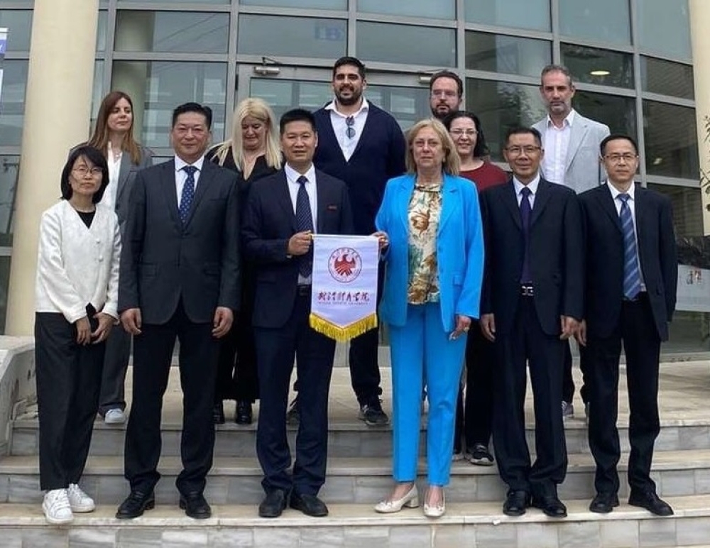 &Epsilon;&kappa;&pi;&rho;ό&sigma;&omega;&pi;&omicron;&iota; &kappa;&iota;&nu;&epsilon;&zeta;&iota;&kappa;&omicron;ύ &Pi;&alpha;&nu;&epsilon;&pi;&iota;&sigma;&tau;&eta;&mu;ί&omicron;&upsilon; &Alpha;&theta;&lambda;&eta;&tau;&iota;&sigma;&mu;&omicron;ύ &sigma;&tau;&omicron; &Tau;&mu;ή&mu;&alpha; &Phi;&upsilon;&sigma;&iota;&kappa;&omicron;&theta;&epsilon;&rho;&alpha;&pi;&epsilon;ί&alpha;&sigmaf; &Sigma;&pi;ά&rho;&tau;&eta;&sigmaf;