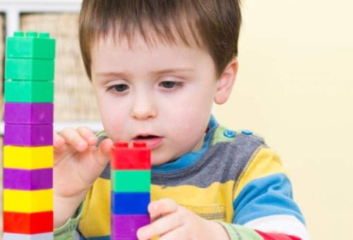 Αυτισμός: Ποιοι παράγοντες συνέβαλαν στις συχνότερες διαγνώσεις