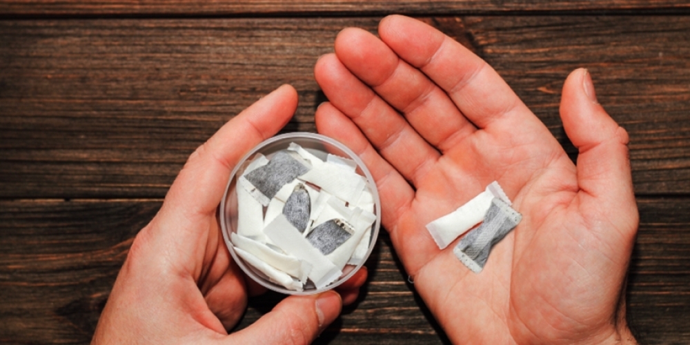 Pouches &nu;&iota;&kappa;&omicron;&tau;ί&nu;&eta;&sigmaf; &kappa;&alpha;&iota; &sigma;&upsilon;&mu;&beta;&alpha;&tau;&iota;&kappa;ό &tau;&sigma;&iota;&gamma;ά&rho;&omicron;: &Tau;&iota; &pi;&rho;έ&pi;&epsilon;&iota; &nu;&alpha; &xi;έ&rho;&omicron;&upsilon;&mu;&epsilon;