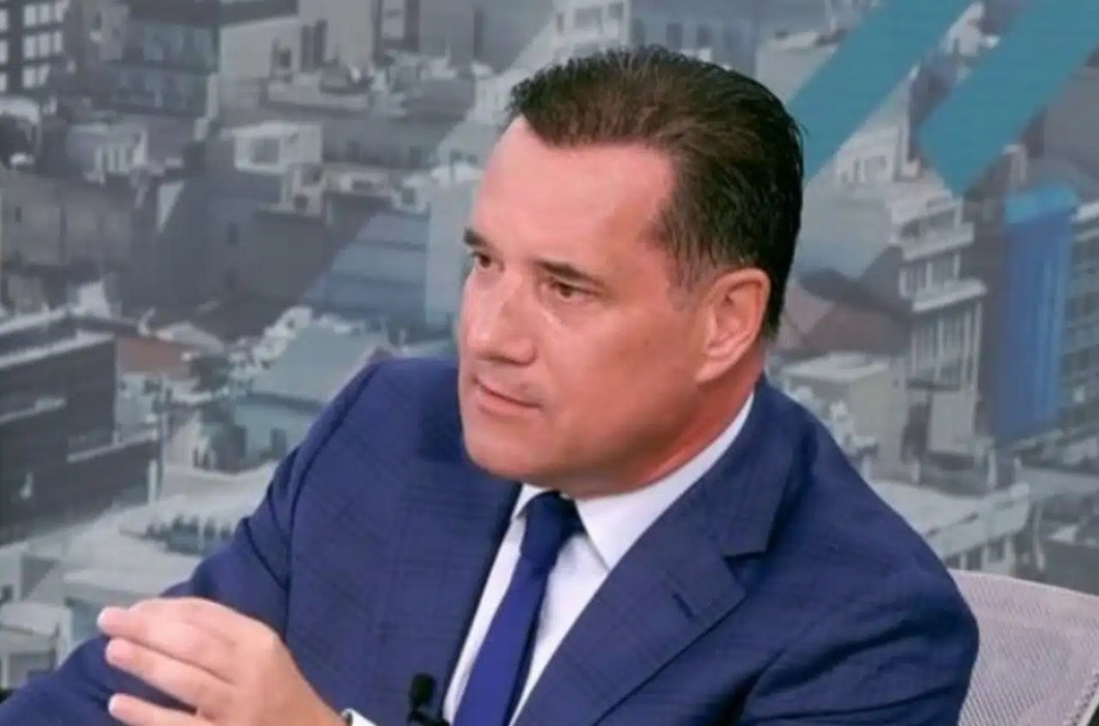 Ά&delta;&omega;&nu;&iota;&sigmaf; &gamma;&iota;&alpha; &omicron;&pi;&lambda;&omicron;&kappa;&alpha;&tau;&omicron;&chi;ή: &laquo;&Omicron;&iota; &mu;&iota;&sigma;&omicron;ί &epsilon;&theta;&nu;&iota;&kappa;&omicron;ί &alpha;&gamma;ώ&nu;&epsilon;&sigmaf; έ&gamma;&iota;&nu;&alpha;&nu; &alpha;&pi;ό &Mu;&alpha;&nu;&iota;ά&tau;&epsilon;&sigmaf; &kappa;&alpha;&iota; &Kappa;&rho;&eta;&tau;&iota;&kappa;&omicron;ύ&sigmaf;, &gamma;&iota;&alpha;&tau;ί ή&tau;&alpha;&nu; έ&nu;&omicron;&pi;&lambda;&omicron;&iota;&raquo;