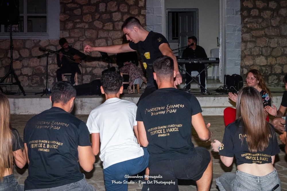 &Tau;&omicron; &kappa;έ&phi;&iota; &chi;&tau;ύ&pi;&eta;&sigma;&epsilon; &laquo;&kappa;ό&kappa;&kappa;&iota;&nu;&omicron;&raquo; &sigma;&tau;&eta; &Lambda;&alpha;ϊ&kappa;ή &Beta;&rho;&alpha;&delta;&iota;ά &tau;&omicron;&upsilon; &Beta;&alpha;&phi;&epsilon;&iota;&omicron;ύ&ndash;&Rho;&iota;&zeta;ά