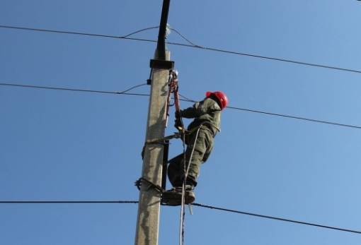 Διακοπές ρεύματος ανά φάσεις σε περιοχές Θεραπνών και Γερονθρών