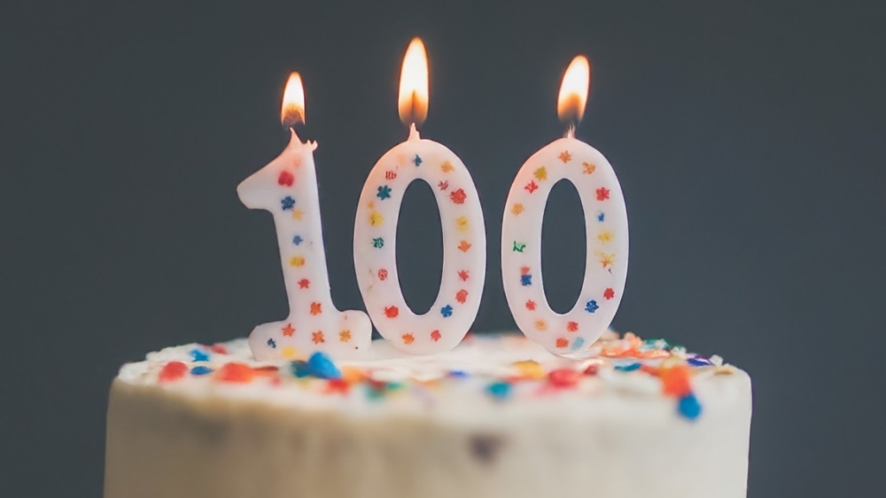 &Pi;ό&sigma;&alpha; &chi;&rho;ό&nu;&iota;&alpha; &mu;&pi;&omicron;&rho;&epsilon;ί &nu;&alpha; &zeta;ή&sigma;&epsilon;&iota; έ&nu;&alpha;&sigmaf; ά&nu;&theta;&rho;&omega;&pi;&omicron;&sigmaf;;