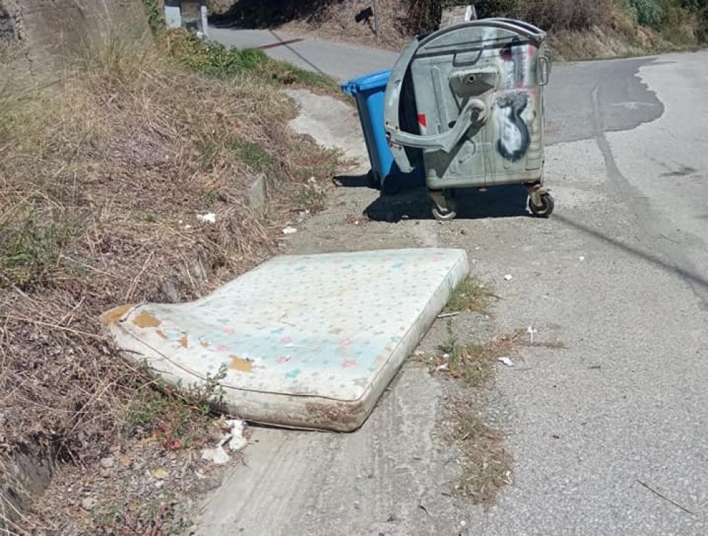 &Sigma;&tau;&omicron; ί&delta;&iota;&omicron; έ&rho;&gamma;&omicron; &theta;&epsilon;&alpha;&tau;έ&sigmaf;&hellip;