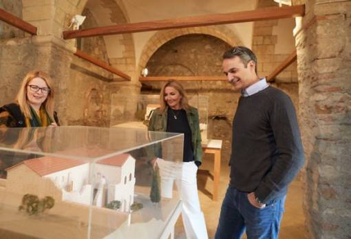 Κρεββατάς - Βενιζέλος - Μητσοτάκης δεσμός αίματος