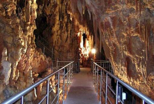 Με νέο ωράριο το Σπήλαιο Καστανιάς έως τις 5 Ιουνίου