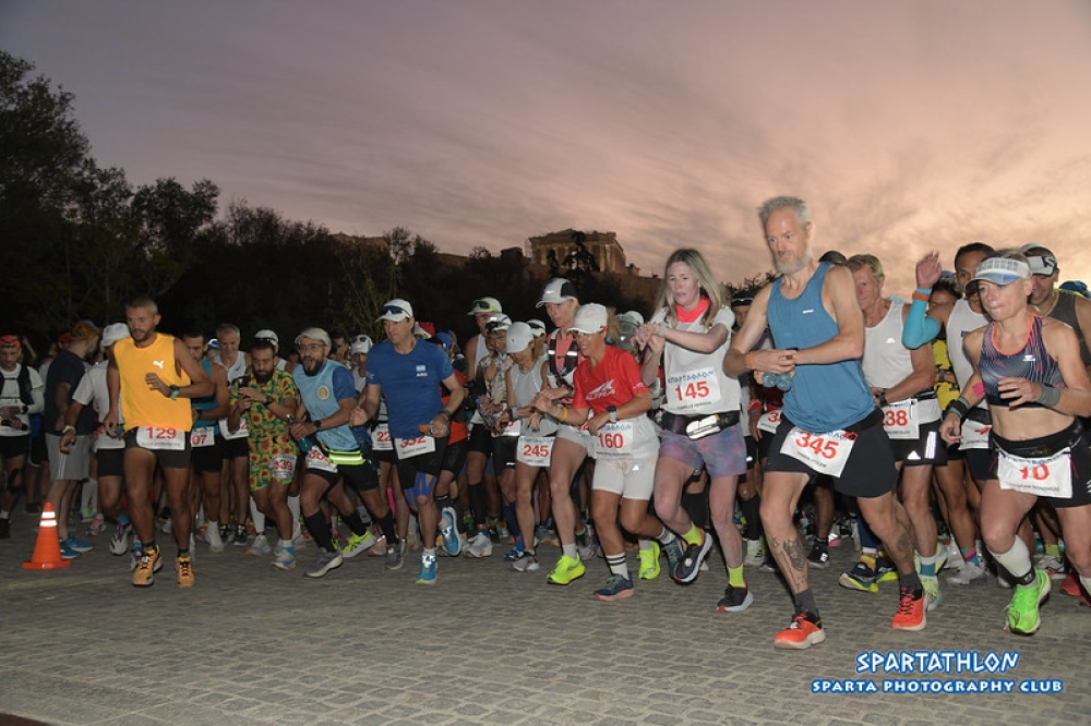 &Xi;&epsilon;&kappa;ί&nu;&eta;&sigma;&alpha;&nu; &tau;&omicron;&nu; &alpha;&gamma;ώ&nu;&alpha; &tau;&omicron;&upsilon;&sigmaf; &omicron;&iota; &delta;&rho;&omicron;&mu;&epsilon;ί&sigmaf; &tau;&omicron;&upsilon; 42&omicron;&upsilon; &laquo;&Sigma;&pi;ά&rho;&tau;&alpha;&theta;&lambda;&omicron;&nu;&raquo;