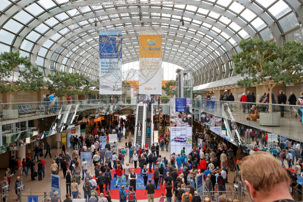 &Sigma;&tau;&eta;&nu; έ&kappa;&theta;&epsilon;&sigma;&eta; &laquo;Tour Natur 2018&raquo; &sigma;&upsilon;&mu;&mu;&epsilon;&tau;&epsilon;ί&chi;&alpha;&nu; &eta; &Pi;&epsilon;&rho;&iota;&phi;έ&rho;&epsilon;&iota;&alpha; &kappa;&alpha;&iota; &omicron; &Delta;. &Sigma;&pi;ά&rho;&tau;&eta;&sigmaf; (&Phi;&Omega;&Tau;&Omicron;)