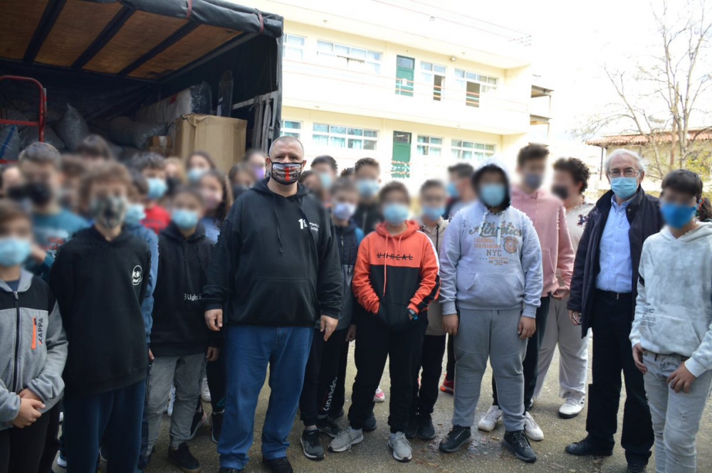 &Kappa;&alpha;&pi;ά&kappa;&iota;&alpha; &alpha;&nu;&theta;&rho;&omega;&pi;&iota;ά&sigmaf; &alpha;&pi;ό &tau;&omicron; 1&omicron; &Gamma;&upsilon;&mu;&nu;ά&sigma;&iota;&omicron; &Sigma;&pi;ά&rho;&tau;&eta;&sigmaf;