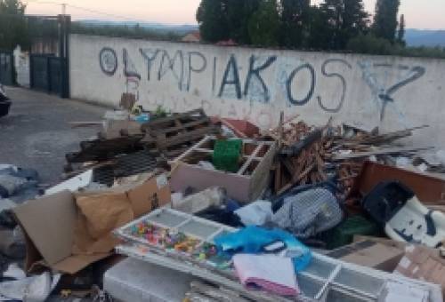 Ογκώδη κι… ανεγκέφαλοι