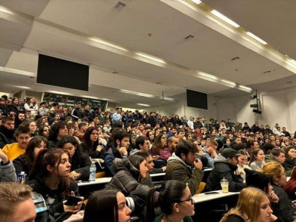 &Xi;&epsilon;&kappa;&iota;&nu;ά&epsilon;&iota; &eta; &delta;&iota;&alpha;&gamma;&rho;&alpha;&phi;ή &alpha;&iota;&omega;&nu;ί&omega;&nu; &phi;&omicron;&iota;&tau;&eta;&tau;ώ&nu;