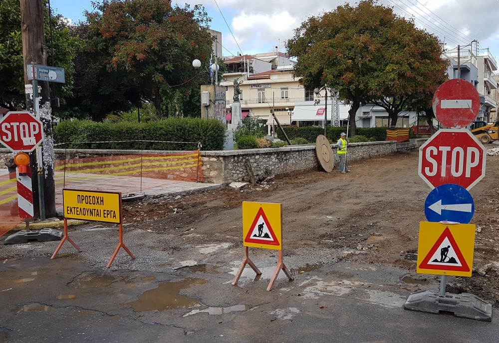 &Mu;&omicron;&iota;&rho;ά&gamma;&iota;&alpha;&sigmaf; &gamma;&iota;&alpha; Open Mall: &laquo;&Alpha;&nu;&alpha;&lambda;ά&beta;&alpha;&mu;&epsilon; &tau;&eta;&nu; &epsilon;&upsilon;&theta;ύ&nu;&eta; &nu;&alpha; &lambda;ύ&sigma;&omicron;&upsilon;&mu;&epsilon; &tau;&eta; &sigma;ύ&mu;&beta;&alpha;&sigma;&eta;&raquo;
