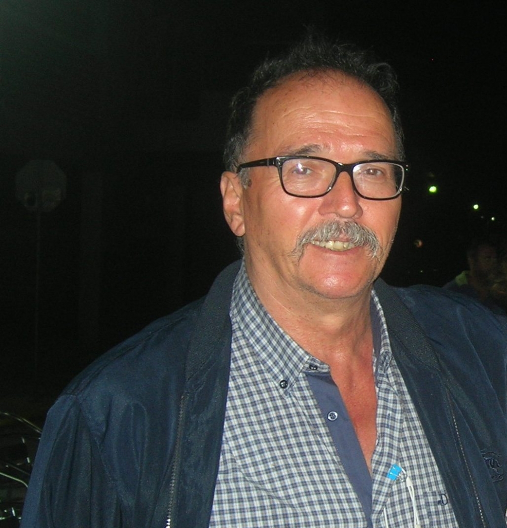 &Gamma;&iota;ώ&rho;&gamma;&omicron;&sigmaf; &Lambda;&alpha;&mu;&pi;&rho;ό&pi;&omicron;&upsilon;&lambda;&omicron;&sigmaf;: o Ά&nu;&theta;&rho;&omega;&pi;&omicron;&sigmaf; &omicron; &Delta;ά&sigma;&kappa;&alpha;&lambda;&omicron;&sigmaf; &omicron; &Alpha;&gamma;&omega;&nu;&iota;&sigma;&tau;ή&sigmaf;