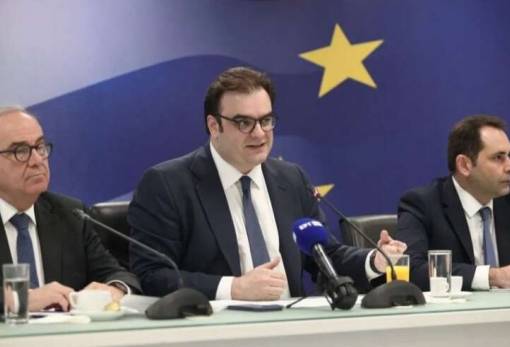 Ετήσιο επίδομα 250 ευρώ για συνταξιούχους