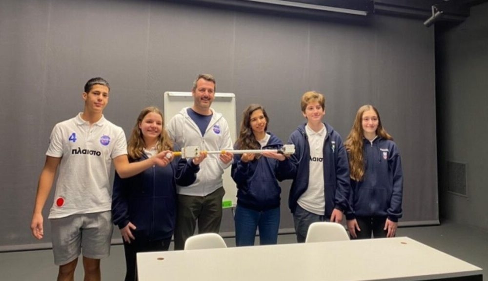 &Epsilon;&lambda;&lambda;&eta;&nu;&iota;&kappa;ή &omicron;&mu;ά&delta;&alpha; &kappa;&alpha;&tau;&alpha;&kappa;&tau;ά &gamma;&iota;&alpha; &pi;&rho;ώ&tau;&eta; &phi;&omicron;&rho;ά &chi;&rho;&upsilon;&sigma;ό &mu;&epsilon;&tau;ά&lambda;&lambda;&iota;&omicron; &sigma;&tau;&eta; &Delta;&iota;&epsilon;&theta;&nu;ή &Omicron;&lambda;&upsilon;&mu;&pi;&iota;ά&delta;&alpha; &Rho;&omicron;&mu;&pi;&omicron;&tau;&iota;&kappa;ή&sigmaf;